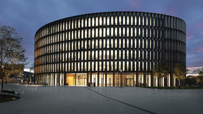 Edificio de energía positiva: definición y proceso constructivo