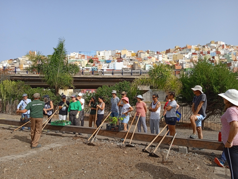 Promoviendo la agricultura regenerativa en comunidades urbanas