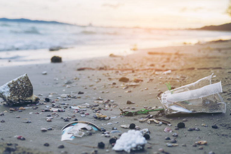 Tipos de plásticos reciclables y su impacto en el medio ambiente